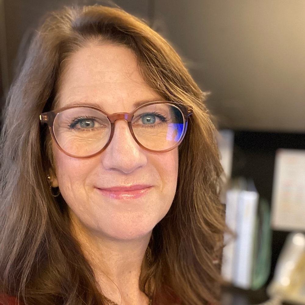 Meet your Posher, Jennifer